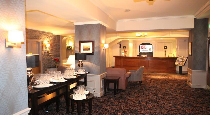 Golden Lion Hotel Стерлинг Экстерьер фото