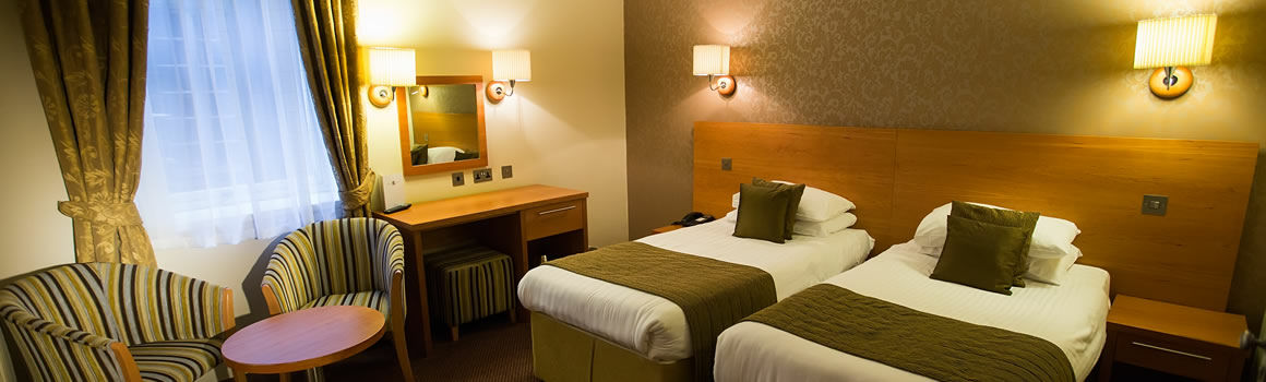 Golden Lion Hotel Стерлинг Экстерьер фото